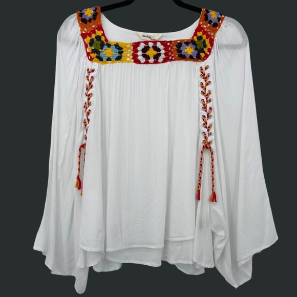 Rocks & Indigo Tops - Rocks & Indigo Boho Top Size XS X-Small White Red Rayon Crocheted Lace Up Womens